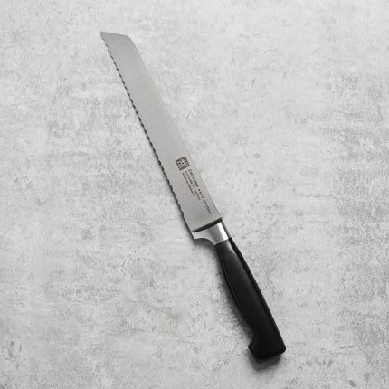ZWILLING | Four Star Bread Knife – 20 cm blade - serrated edge for bread & rolls - FRIODUR ice-hardened
