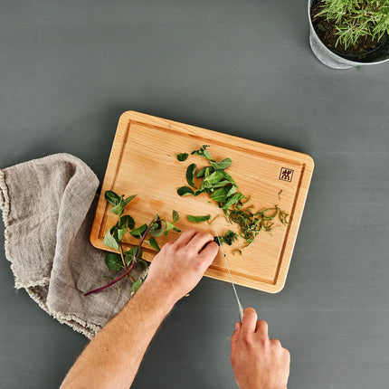 ZWILLING | Oiled Beech Chopping Board with Juice Groove – 350×250 mm - Reversible