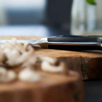 ZWILLING | Pro Chinese Chef’s Knife – FRIODUR® Ice‑Hardened - 180 mm - Made in Germany