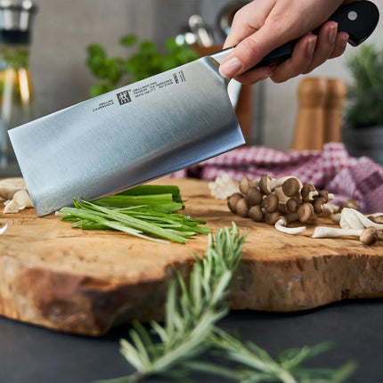 ZWILLING | Pro Chinese Chef’s Knife – FRIODUR® Ice‑Hardened - 180 mm - Made in Germany
