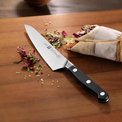 ZWILLING | Pro Compact Chef’s Knife – FRIODUR® Ice‑Hardened - 140 mm - Made in Germany